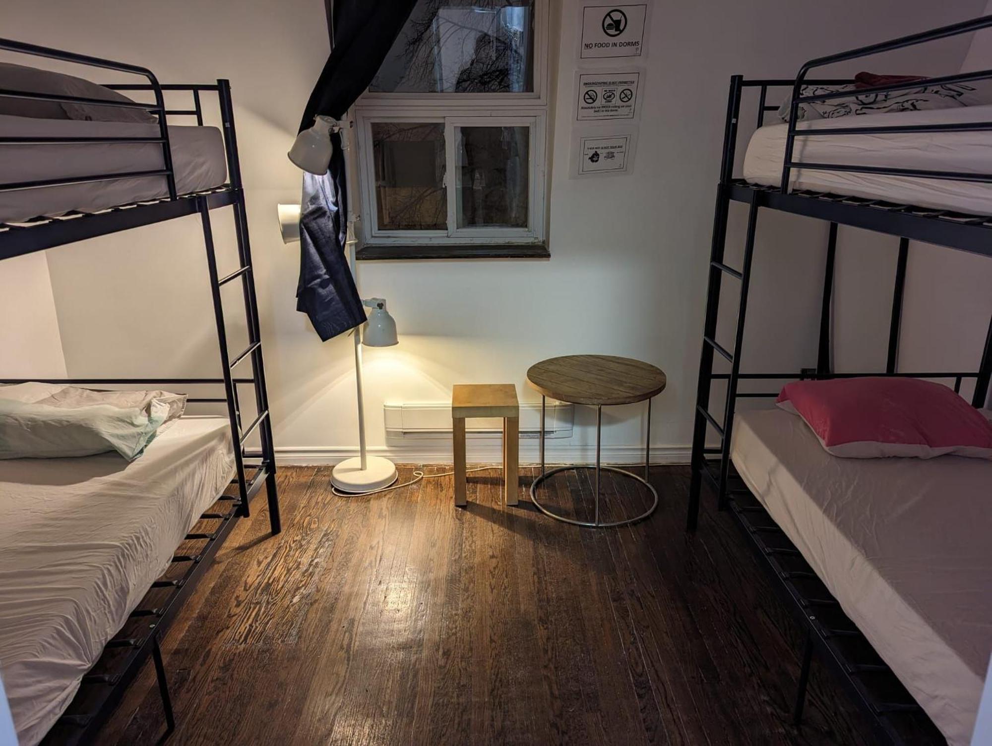 The Parkdale Hostellerie Toronto Extérieur photo