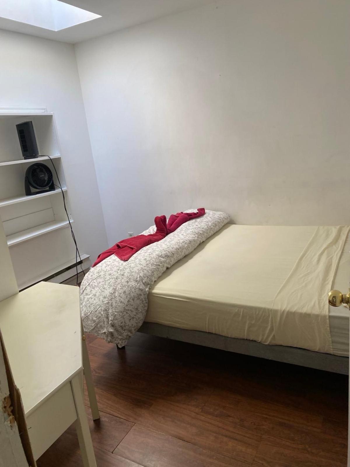 The Parkdale Hostellerie Toronto Extérieur photo