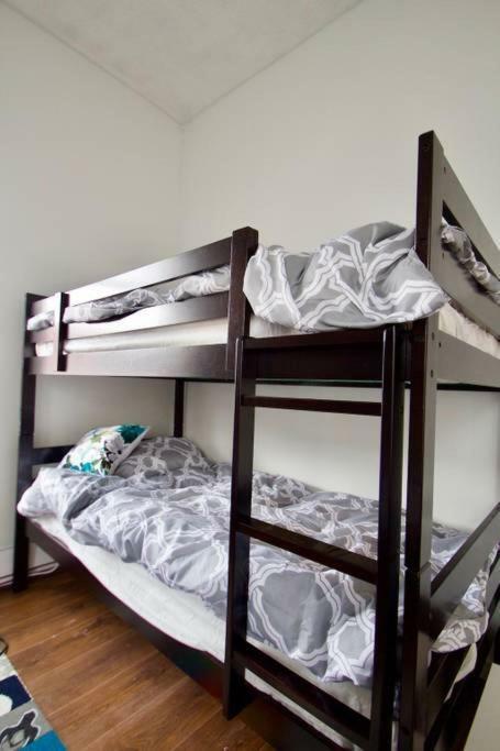 The Parkdale Hostellerie Toronto Lits d'auberge photo